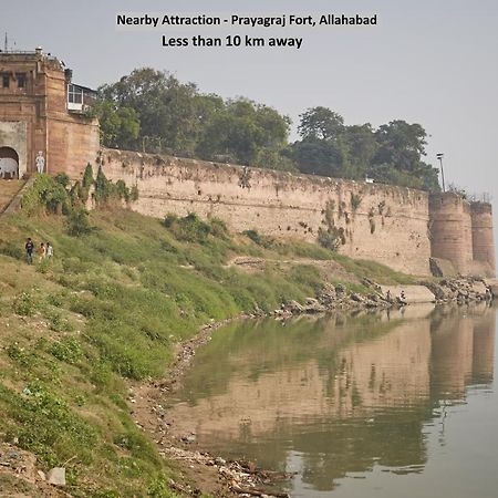 Spot On 64751 Hotel Shivani Palace Muthiganj Exterior foto