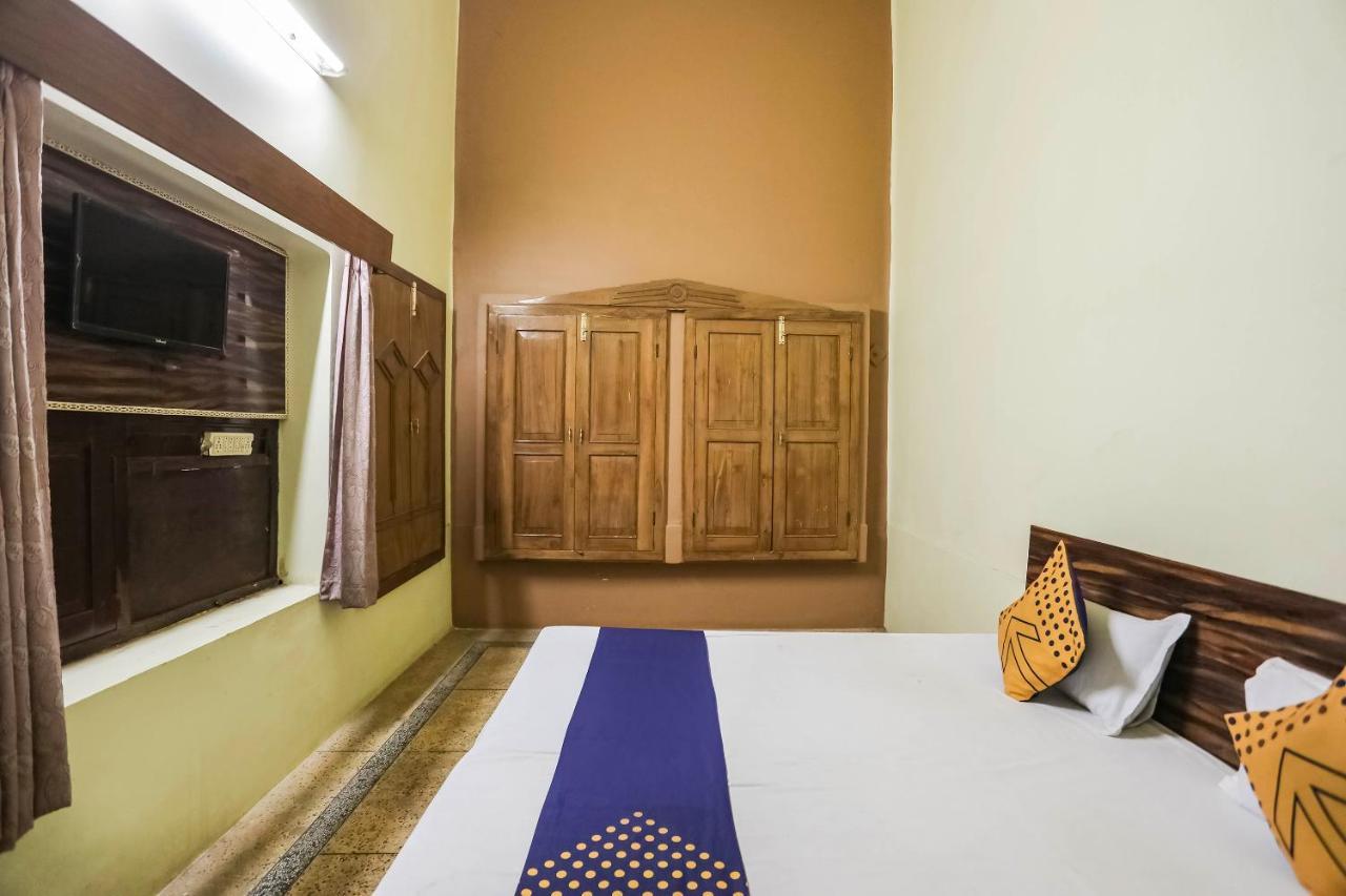 Spot On 64751 Hotel Shivani Palace Muthiganj Exterior foto